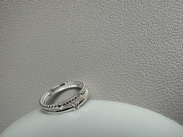 Anillo Annie
