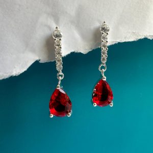 Gota roja con circonias