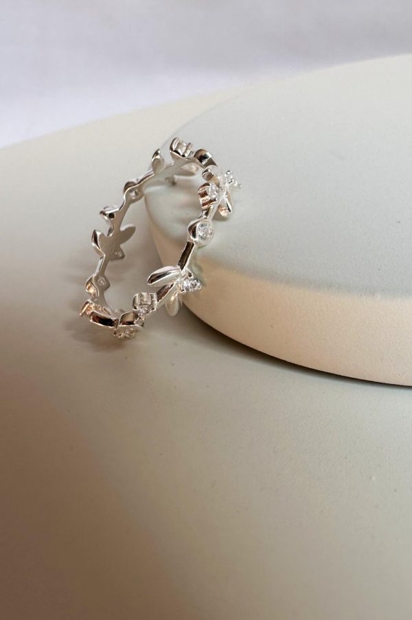 Anillo espiga y puntos de luz