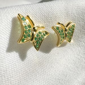 Maripositas doradas con verde