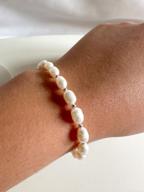 Pulsera de perlas ovaladas