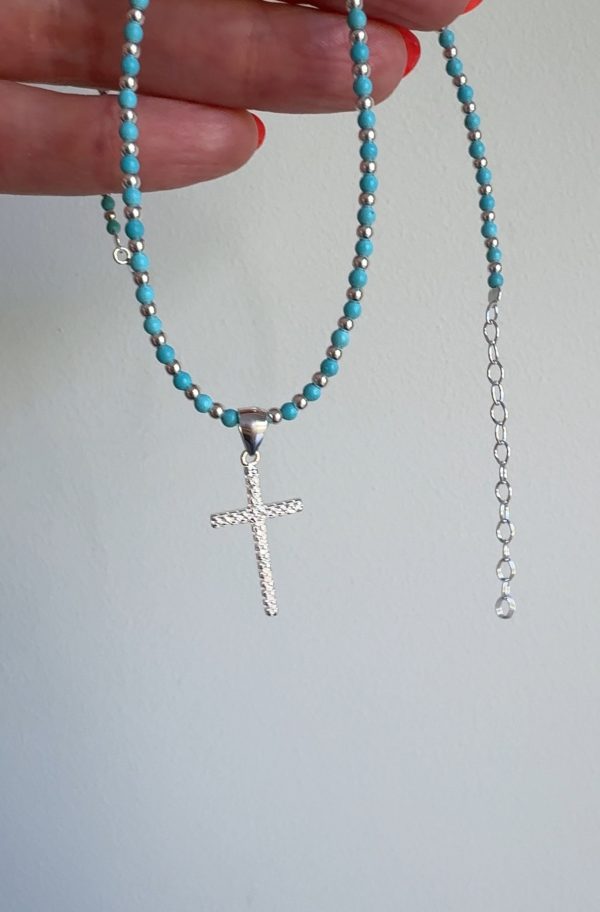 Collar aquamarine con cruz