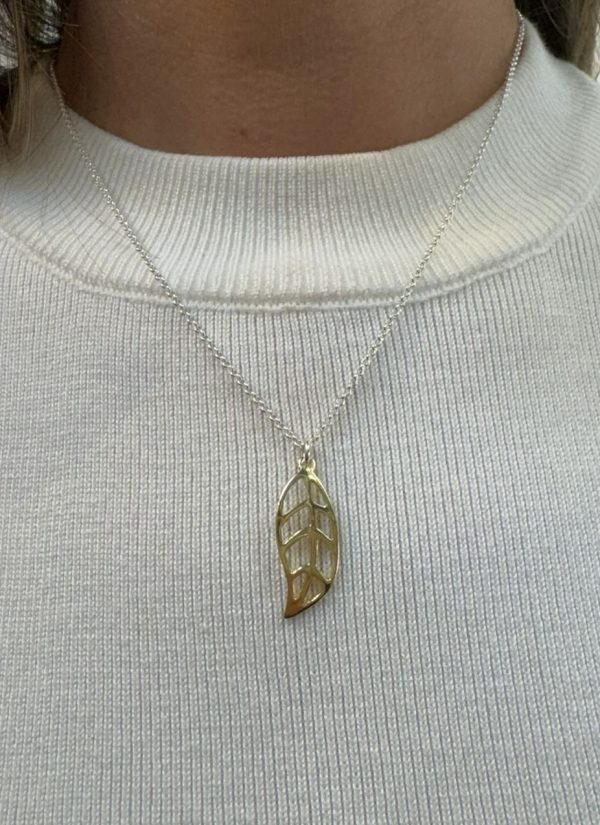 Colgante de hoja